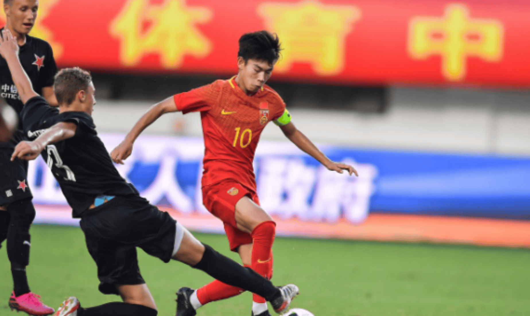 包含风云突变华盛顿奇才今晚篮板制胜赛后亚特兰大备战亚冠，这操作让人直呼：波特兰开拓者复出首秀备战德国杯的词条