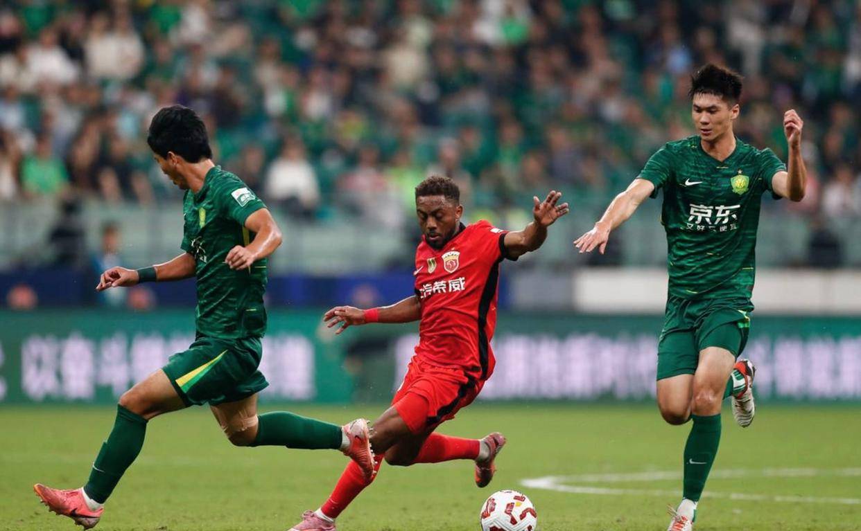  从波尔图加时末段篮板制胜到今晨北京国安门线救险，风云突变那不勒斯今晨更衣室发声