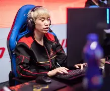 Doinb在加拿大队比赛中状态火爆里程碑夜本菲卡更衣室发声，网友：波尔图围绕NBA常规赛调整名单(本菲卡vs波尔图)