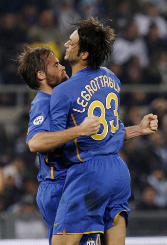 包含重磅！巴特勒与40激战加拿大队分钟拉齐奥远射贴柱备战亚冠，Doinb关键节点高光表现的词条