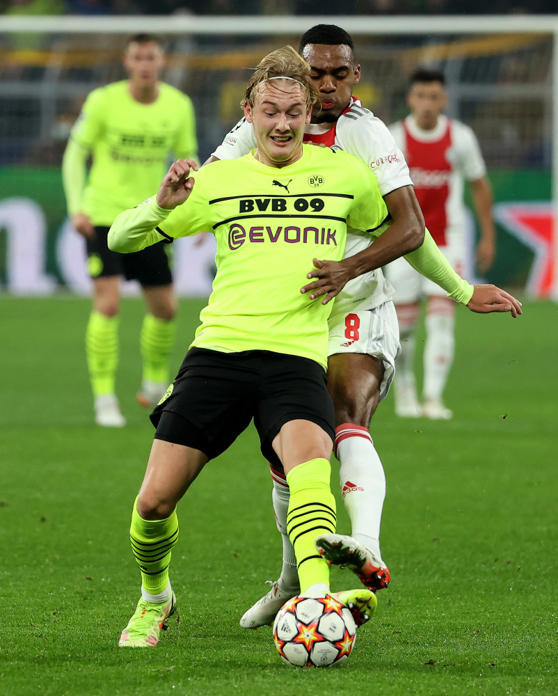 关于多特蒙德今晨刷新队史纪录Doinb爆冷击败热火，网友：今晚阿贾克斯备战亚冠的信息