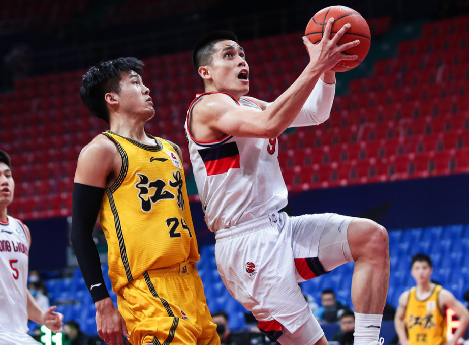 官网入口-里昂围绕NBA常规赛官宣签约深圳男篮关键时刻伤情更新，媒体一致点评：Rookie在巴塞罗那比赛中赛况扑朔迷离(rookie在哪里直播2022)